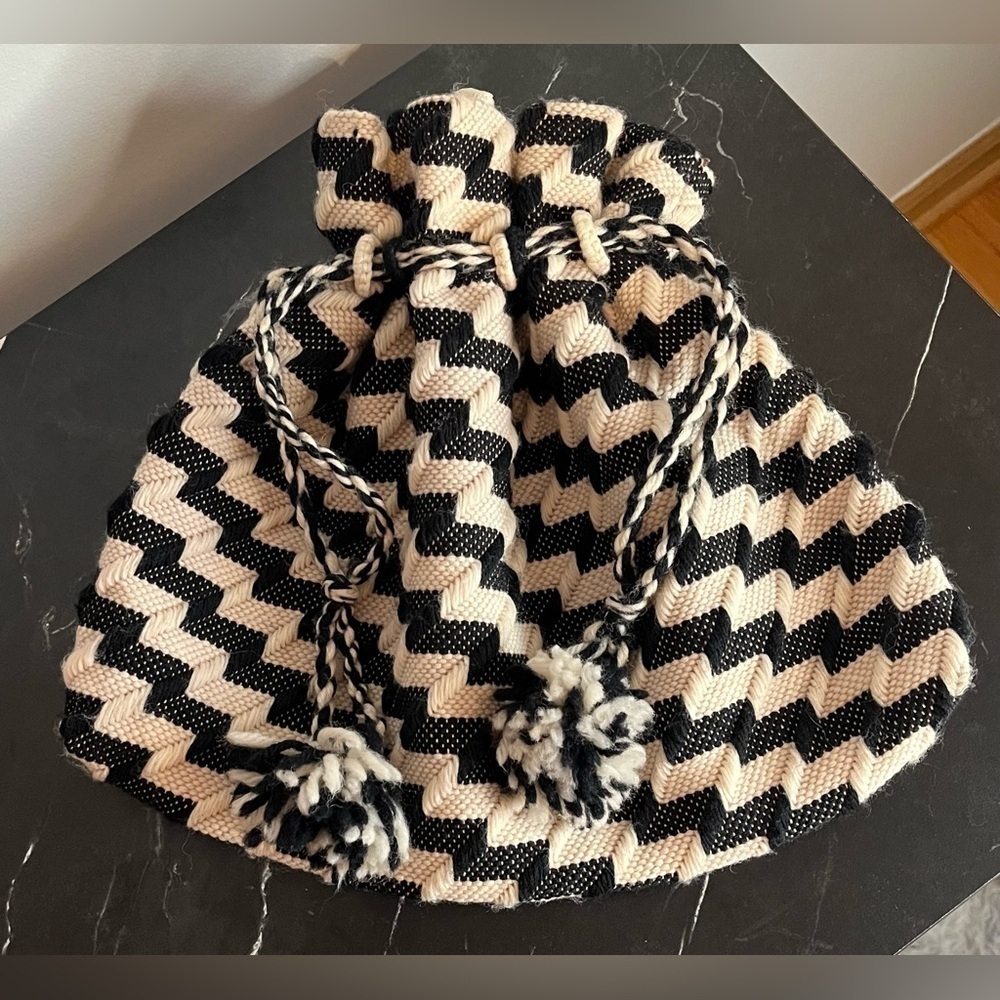 Beautiful Woven Drawstring Lined Bag Cream & Black Diagonal Stripes with Tassles